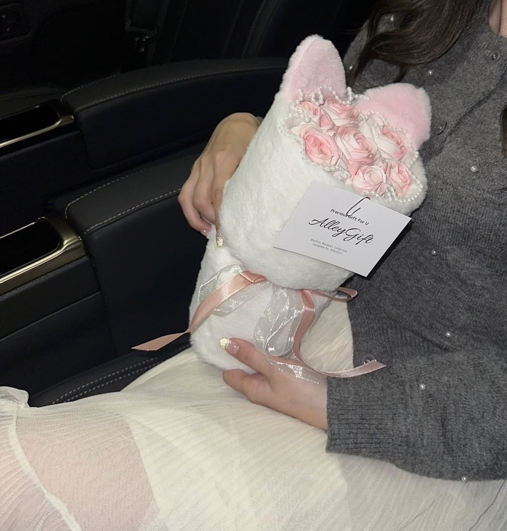 ミニ猫型ワンホン花束 | 枯れないソープフラワーやグリッターローズを使用