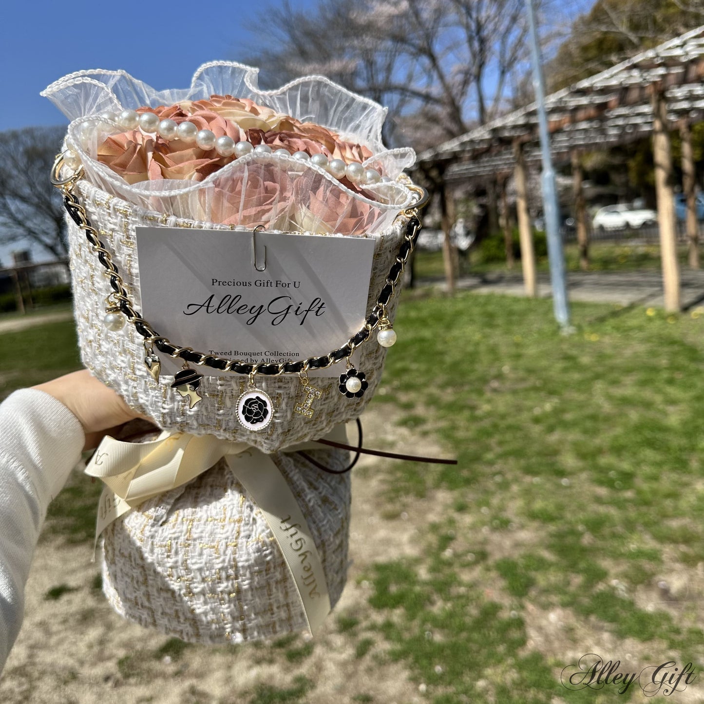 ワンホンブーケに合うチェーンのお飾り | 推し活で活躍できる