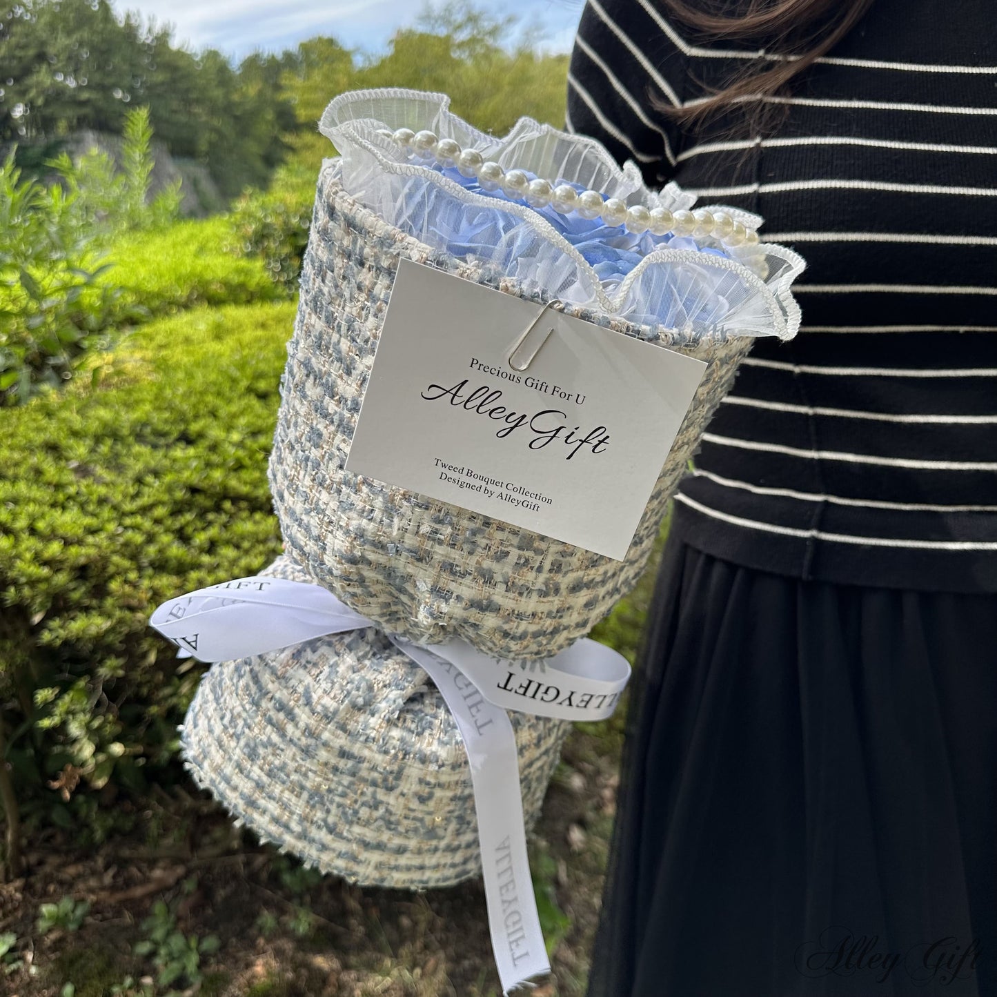 青色の推し誕生日花束 | AlleyGiftの枯れないワンホンブーケ オーダーメイドにも対応