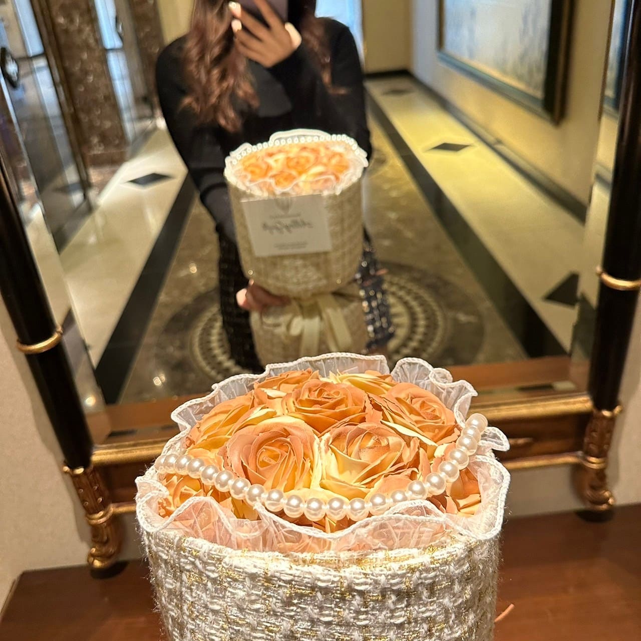 清楚風のアイドル花束 | 安いオーダーメイドにも対応しているAlleyGiftのワンホンブーケ