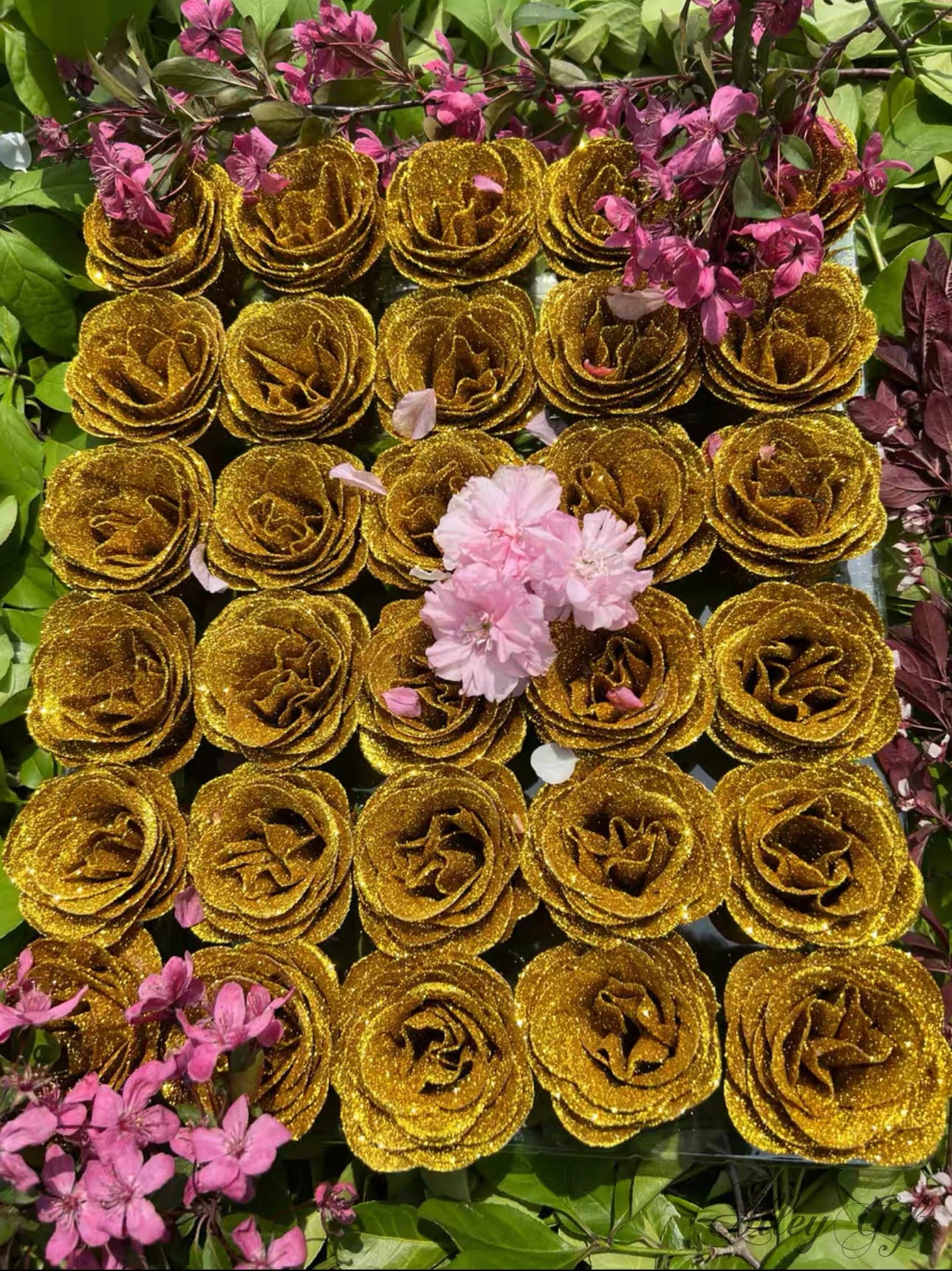 花束にグリッターローズ | 金色