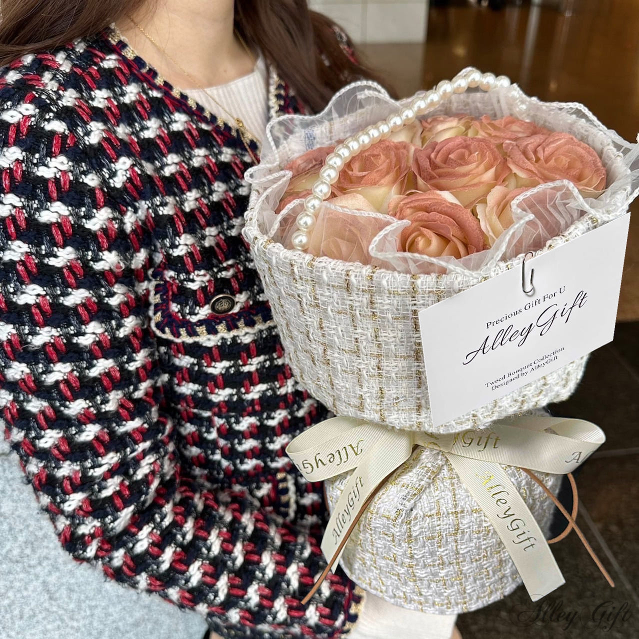 清楚風のアイドル花束 | 安いオーダーメイドにも対応しているAlleyGiftのワンホンブーケ