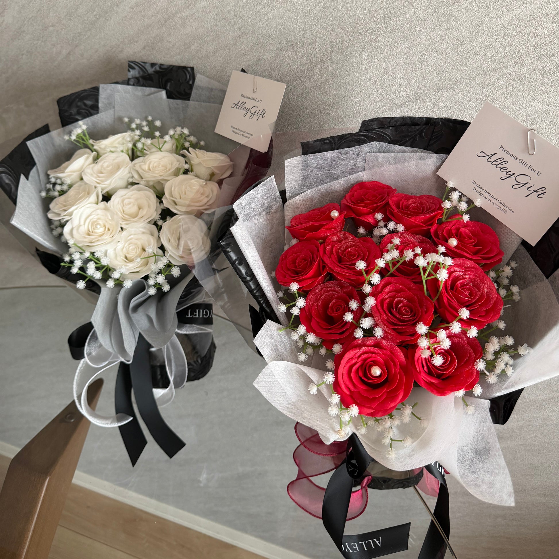 AlleyGiftの安いプロポーズ花束　11本　赤色と白色の2種類