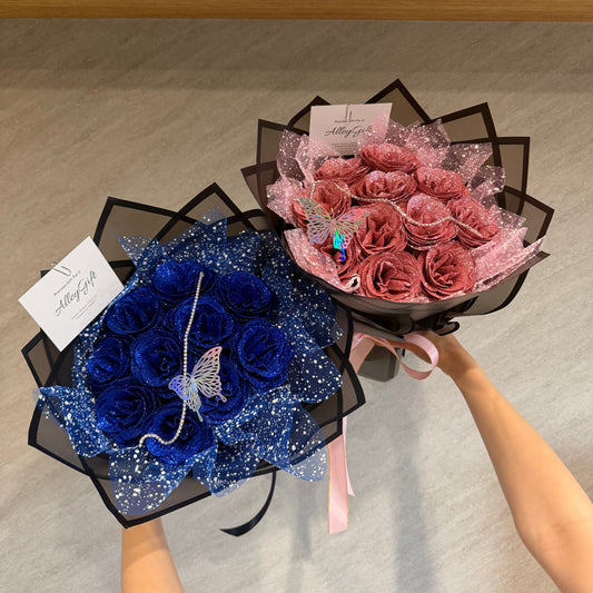 安い値段で手に入るAlleyGiftのグリッターローズ花束　青とくすみピンクの２種類