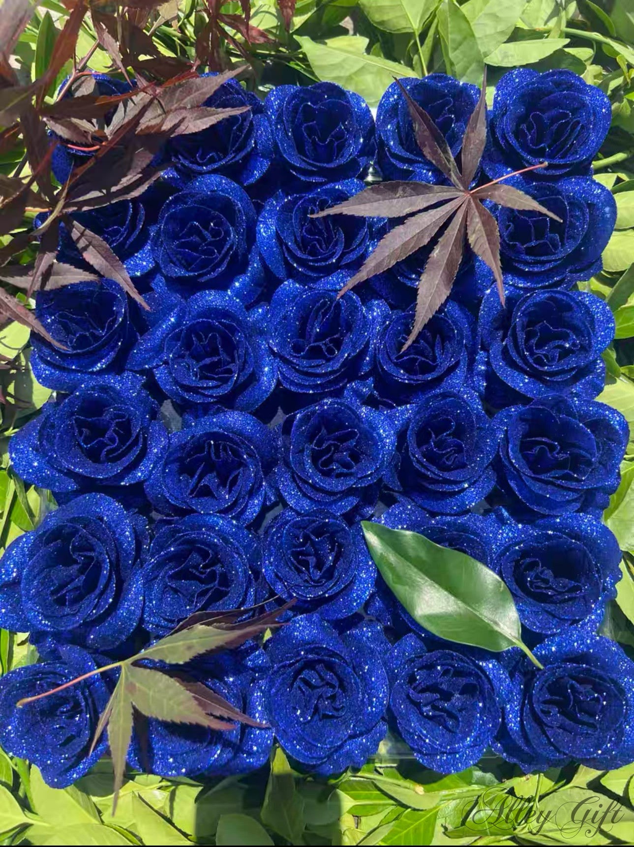 安い推し誕生日花束に選ばれている | ワンホンブーケのソープフラワーをラメ付きに変更　深い青